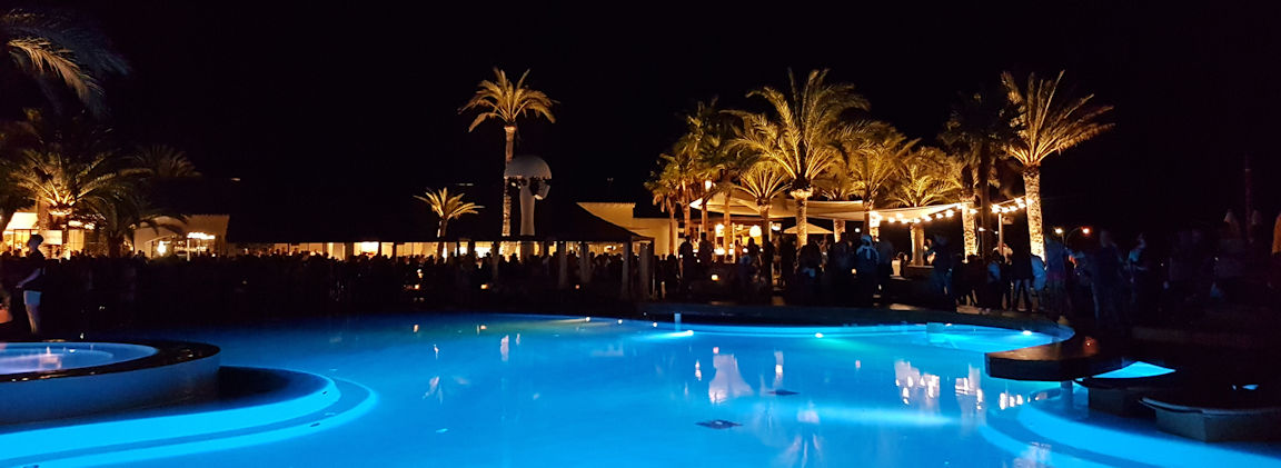 titelbild_partyboote-und-hotelpartys