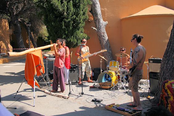 band Hippiemarkt