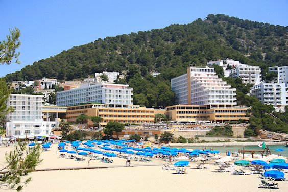 hotels Cala Longa